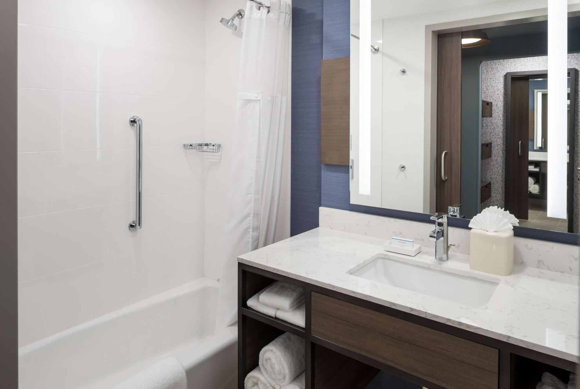 Hilton Garden Inn Madison Downtown, Wi Esterno foto
